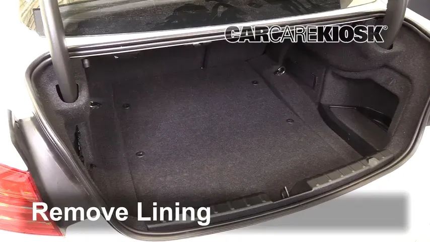 2015 BMW M4 3.0L 6 Cyl. Turbo Coupe Tires & Wheels Change a Flat Tire